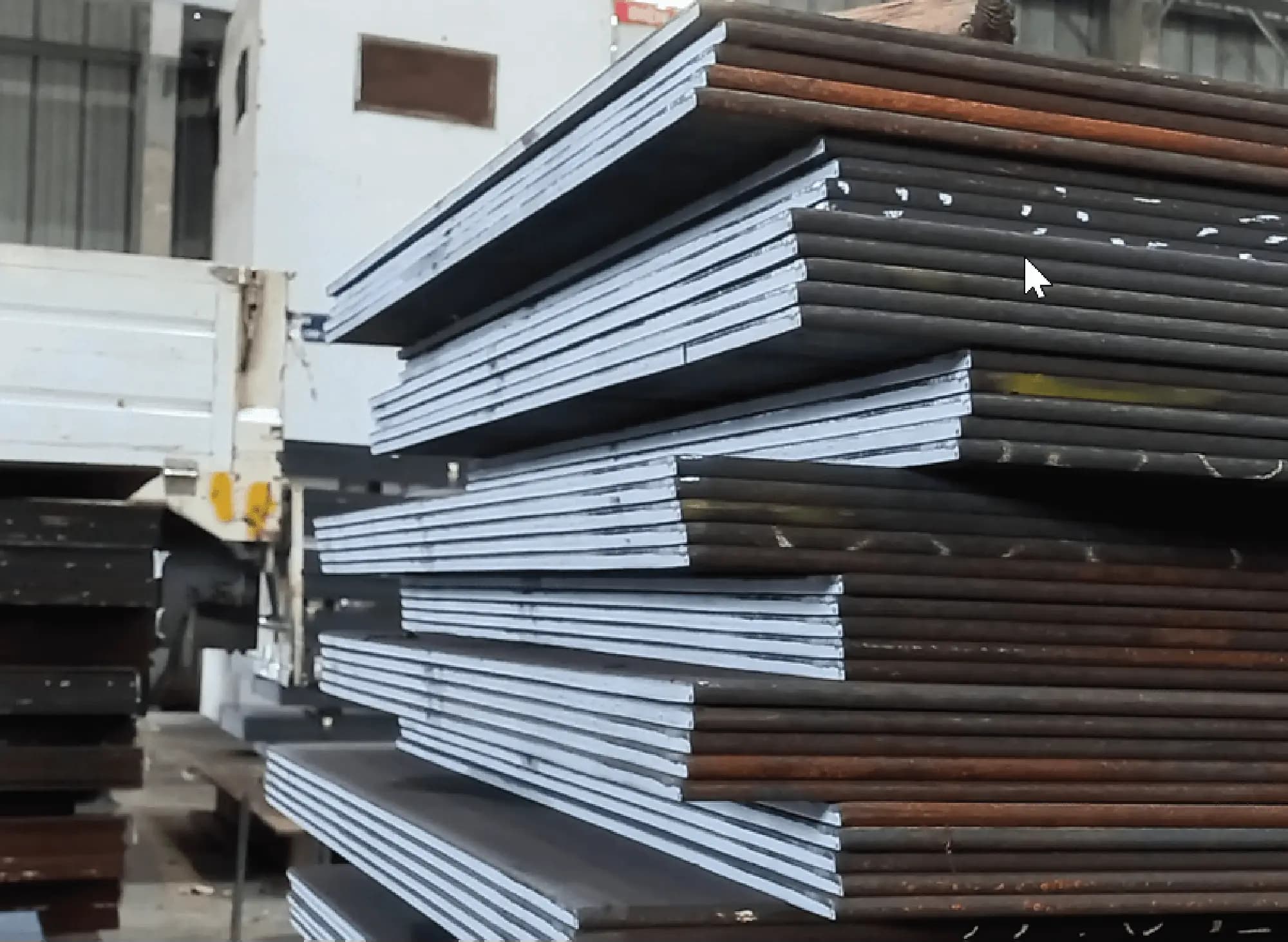 Steel plate with grade 345 MPa, 235 MPa